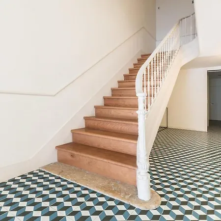Spacious In Apartment